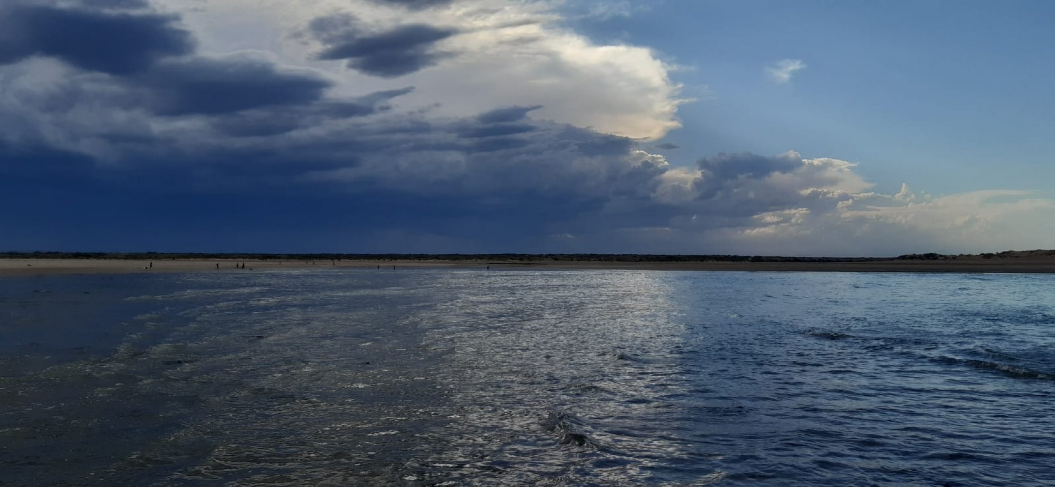 ALQUILER TEMPORAL DE CASA CON PILETA EN PLAYAS DORADAS RIO NEGRO